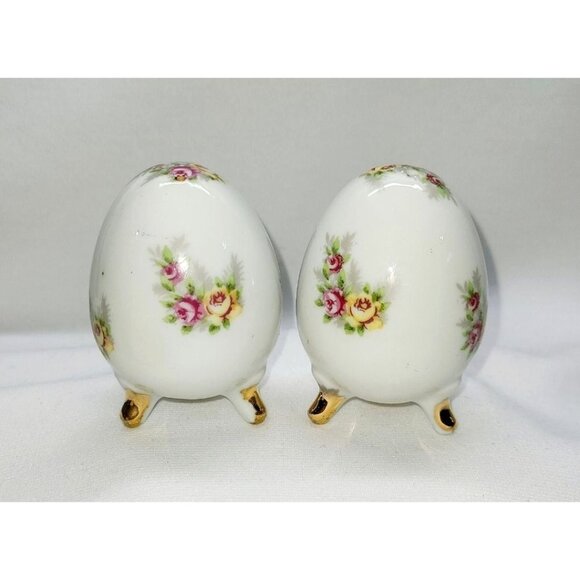 Vintage Porcelain egg-shaped floral salt and pepper shakers set - Picture 1 of 4